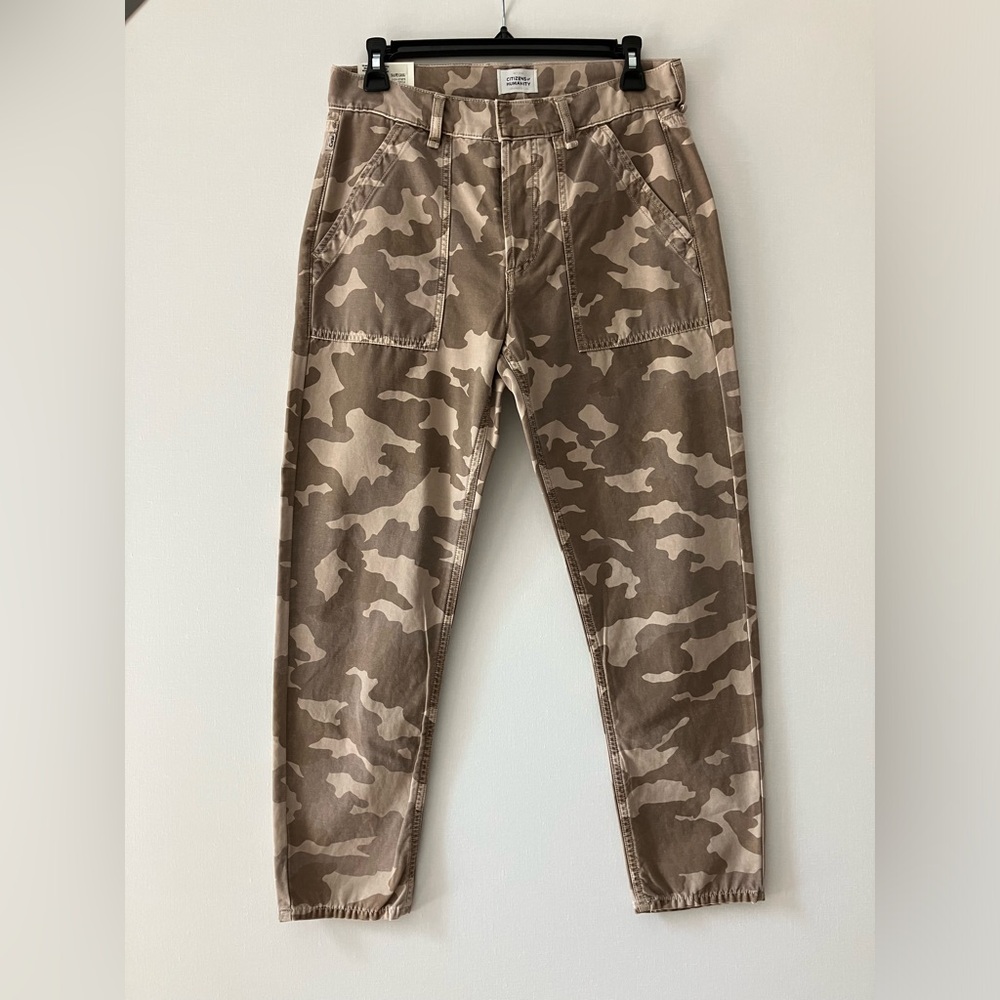 Citizens of humanity Leah cargo taupe camo new with tags size 25